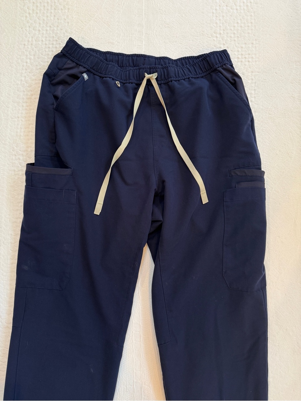 FIGS Navy Scrub Set Men’s Medium Leon Top Tansen Jogger Pants - Picture 5 of 9